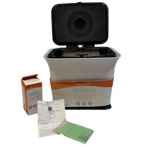 Full Circle Fresh Air Odor Free Kitchen Compost Collector White/Black 1.5 Gallon